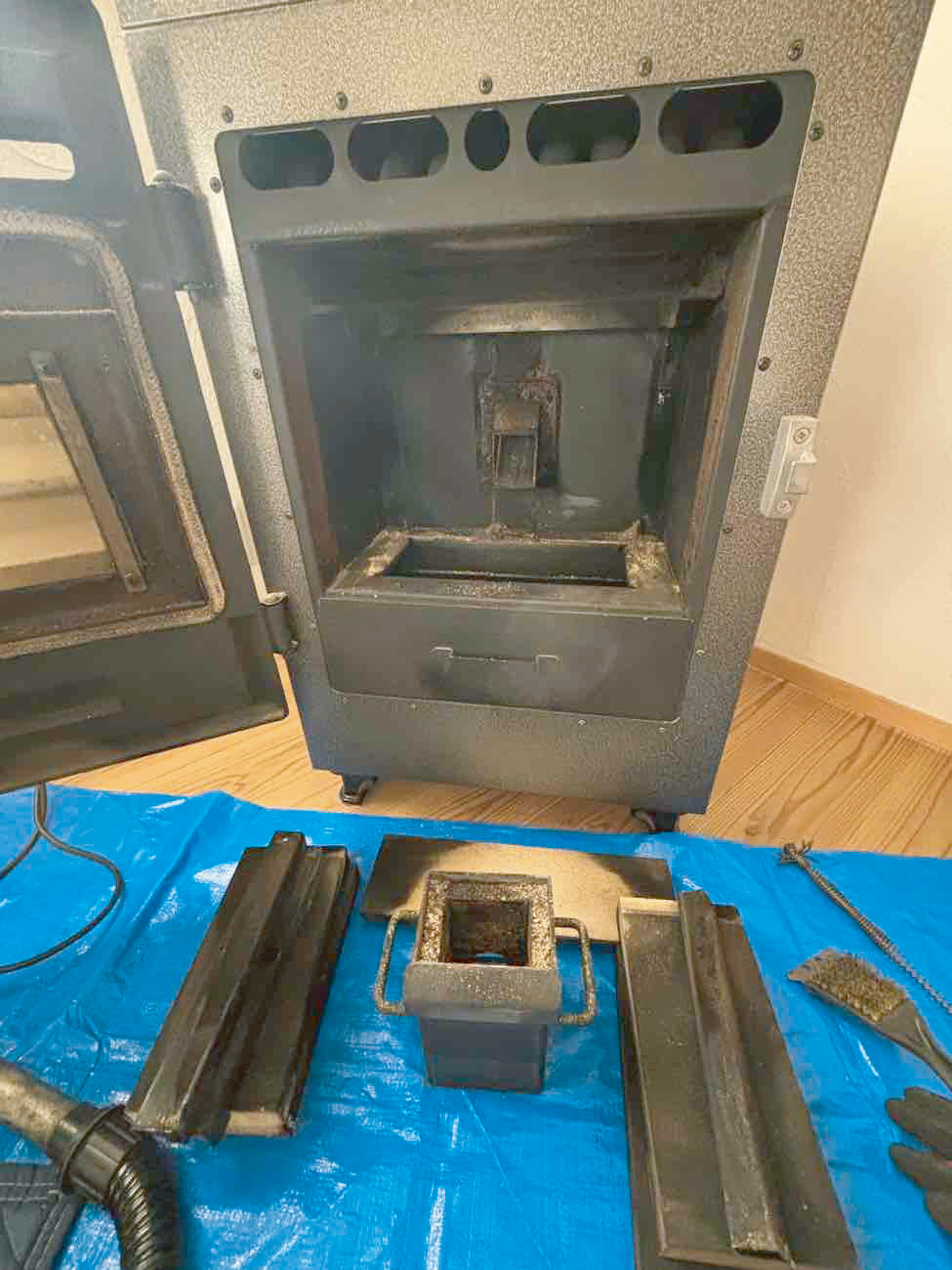 ペレットストーブメンテナンス