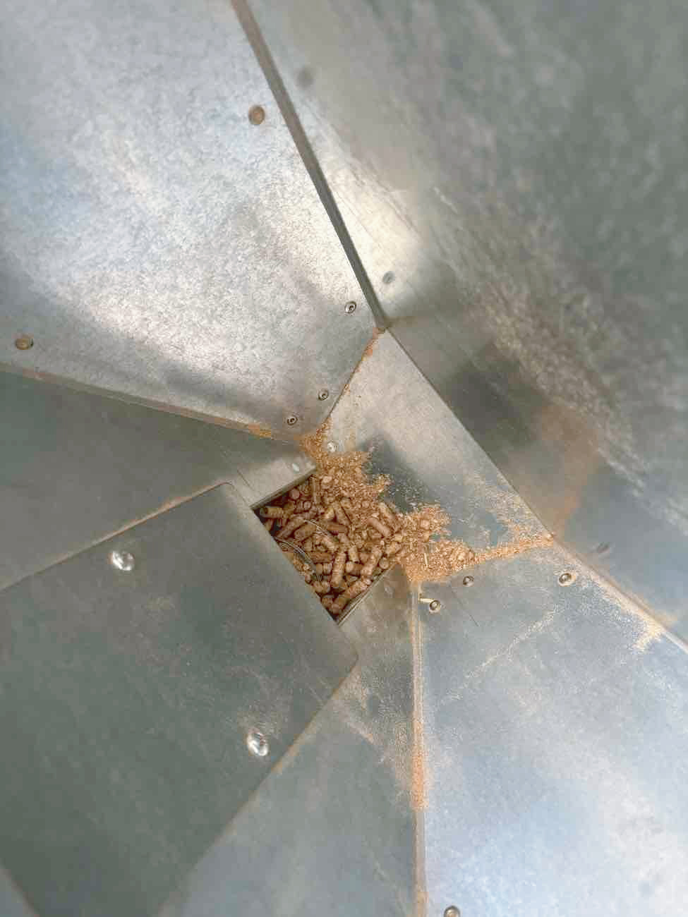 ペレットストーブメンテナンス